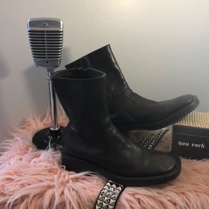 Kenneth Cole Boots